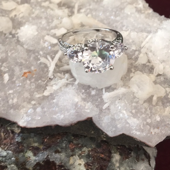 BLING - Picture 6 of 8